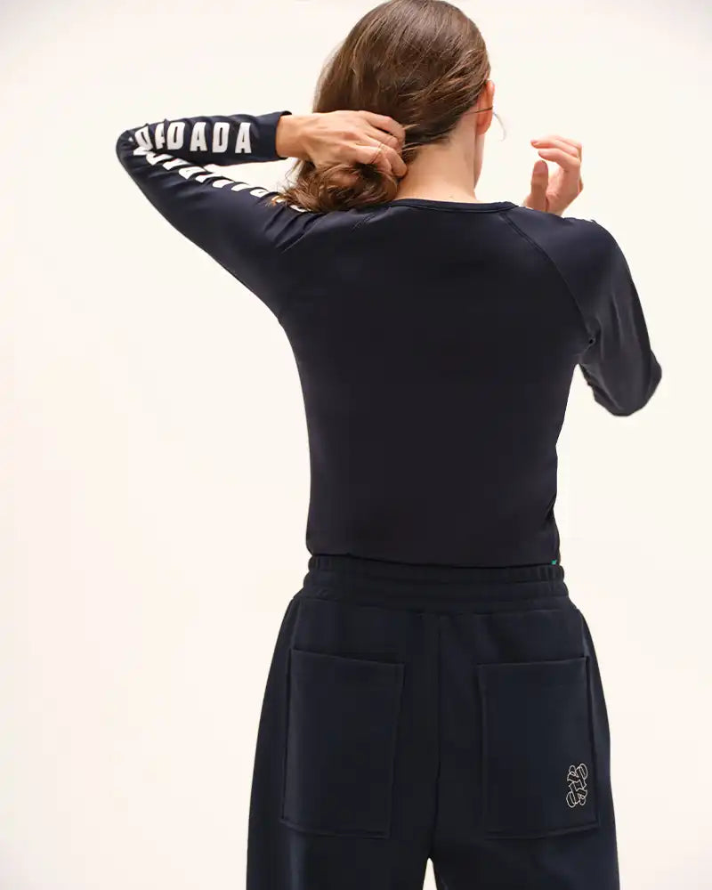 Izzy - Long Sleeve
